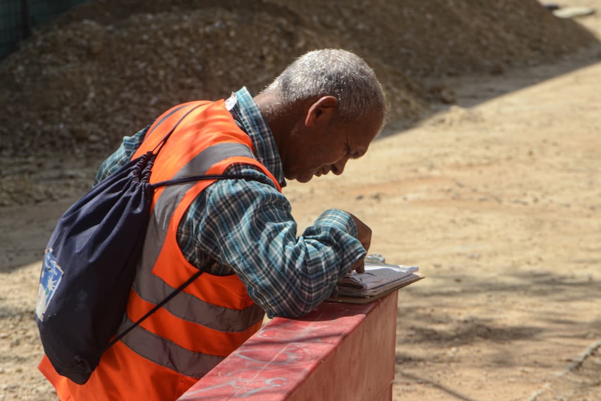 EasyMalik team member documenting a property visit on-ground